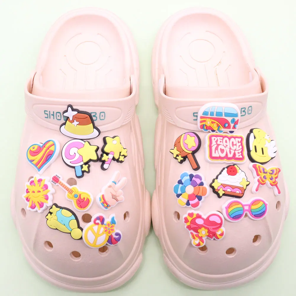 Mix 50PCS PVC Croc Charms Pudding Glasses Butterfly Car Sun Lollipop Hand Peace Love Slipper Accessories Fit Wristbands Gift
Mix 50PCS PVC Croc Charms Pudding Glasses Butterfly Car Sun Lollipop Hand Peace Love Slipper Accessories Fit Wristbands Gift