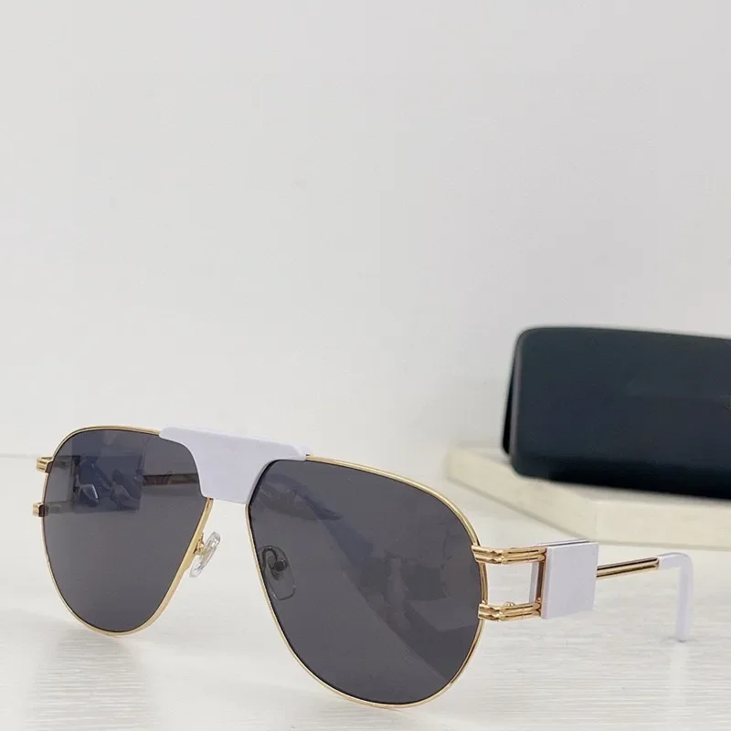 2024 New fashion pilot sunglasses men's and women's brand designer women's glasses vintage driving hiking glasses UV400
2024 New fashion pilot sunglasses men's and women's brand designer women's glasses vintage driving hiking glasses UV400