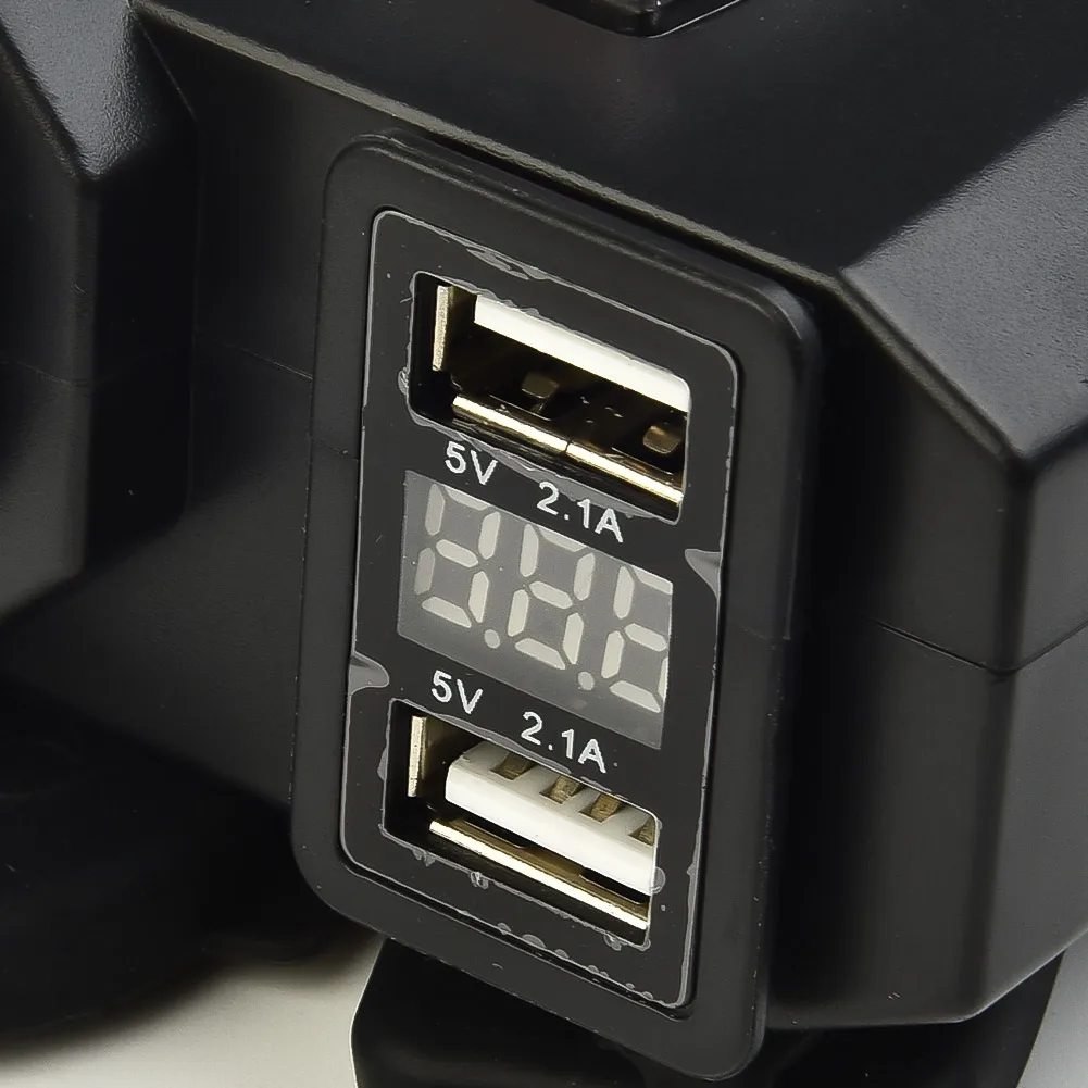 Digital Display 12-24V Waterproof Motorcycle 2.1A Dual USB Mobile Phone Charger With Cigarette Lighter Socket Car Charger
Digital Display 12-24V Waterproof Motorcycle 2.1A Dual USB Mobile Phone Charger With Cigarette Lighter Socket Car Charger