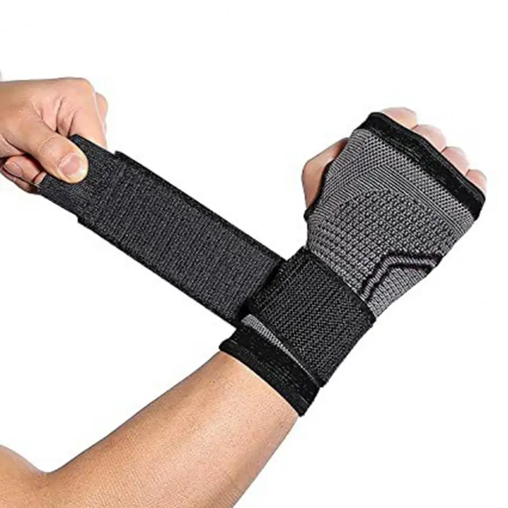 Adjustable Ankle Brace Premium Elastic Ankle Braces for Pain Relief Compression Support for Achilles Tendonitis for Football
Adjustable Ankle Brace Premium Elastic Ankle Braces for Pain Relief Compression Support for Achilles Tendonitis for Football