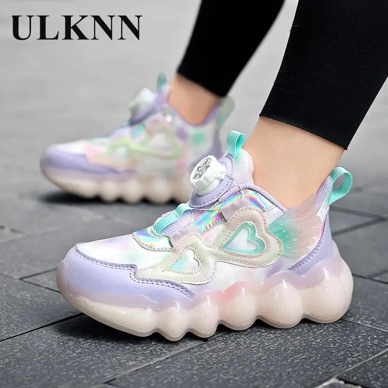 Children's lether casual shoes kid's rotate button girl sports shoes autumn 2023 new light surface breathable children's shoes
Children's lether casual shoes kid's rotate button girl sports shoes autumn 2023 new light surface breathable children's shoes