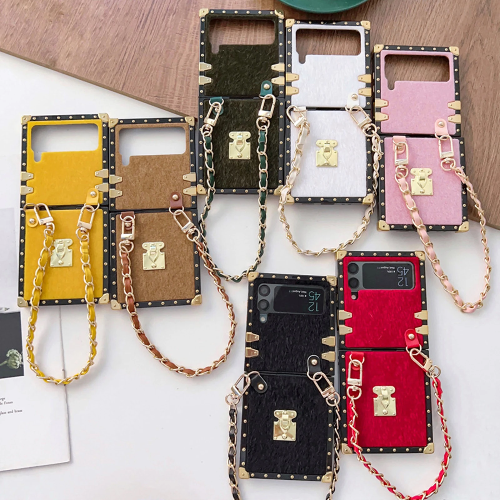 Luxury Electroplate Case for Samsung Galaxy Z Flip 4 5G with Wrist Strap Plush Phone Cover for Women Square Hard Pc Rugged Case
Luxury Electroplate Case for Samsung Galaxy Z Flip 4 5G with Wrist Strap Plush Phone Cover for Women Square Hard Pc Rugged Case