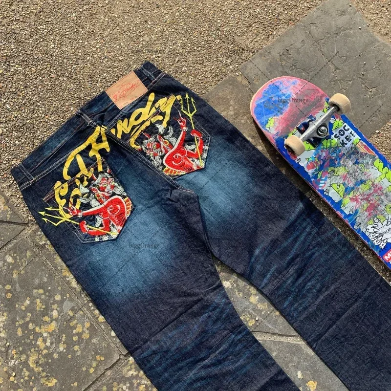 New Y2K jeans women's Harajuku hip-hop letter printing retro blue loose jeans denim pants new Gothic high waist wide-leg pants
New Y2K jeans women's Harajuku hip-hop letter printing retro blue loose jeans denim pants new Gothic high waist wide-leg pants