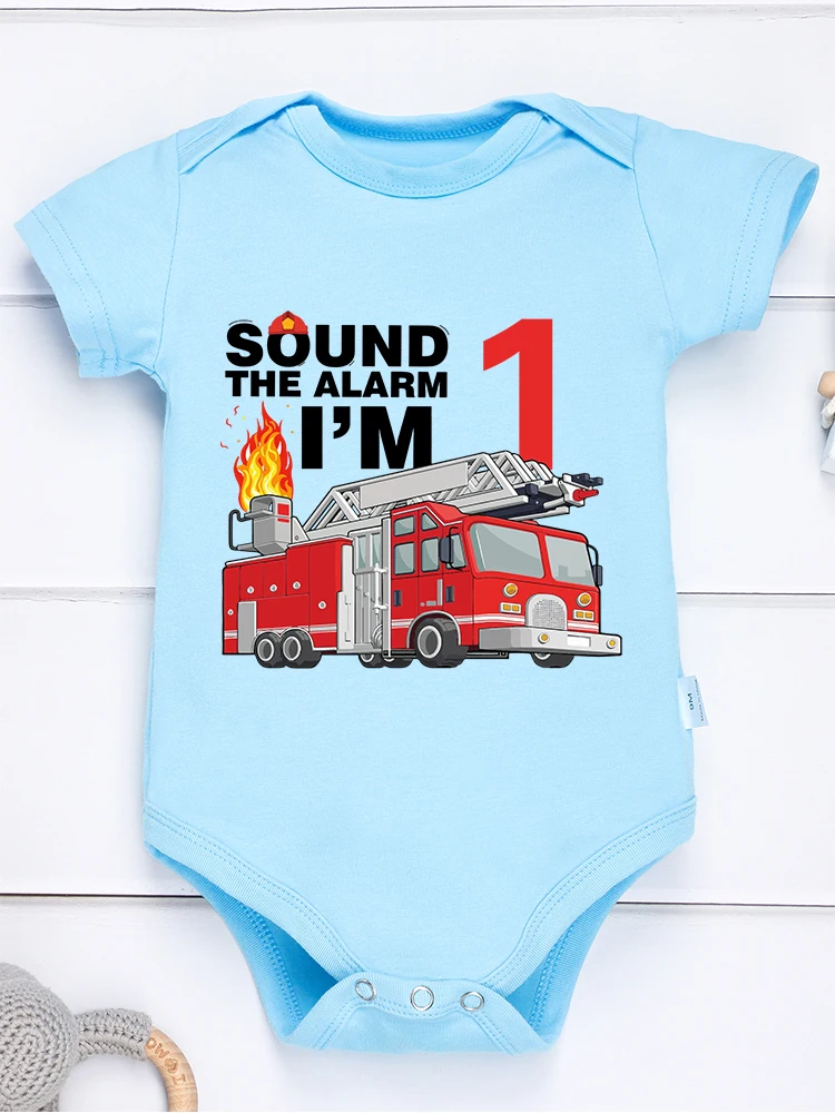 Fire Truck Cartoon Cute Baby Boy Bodysuit Sound The Alarm I'm 1 Year Old Print Fashion Birthday Clothes Cotton High Quality Gift
Fire Truck Cartoon Cute Baby Boy Bodysuit Sound The Alarm I'm 1 Year Old Print Fashion Birthday Clothes Cotton High Quality Gift