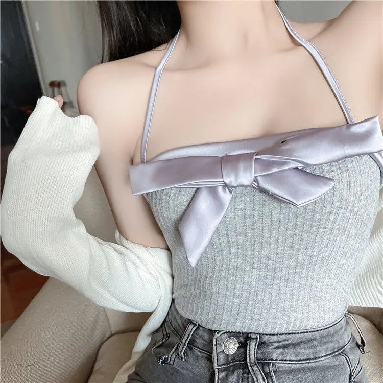 Korean-style pure lust bow halterneck camisole for women in summer sexy hottie backless inner wear knitted beautiful back top
Korean-style pure lust bow halterneck camisole for women in summer sexy hottie backless inner wear knitted beautiful back top