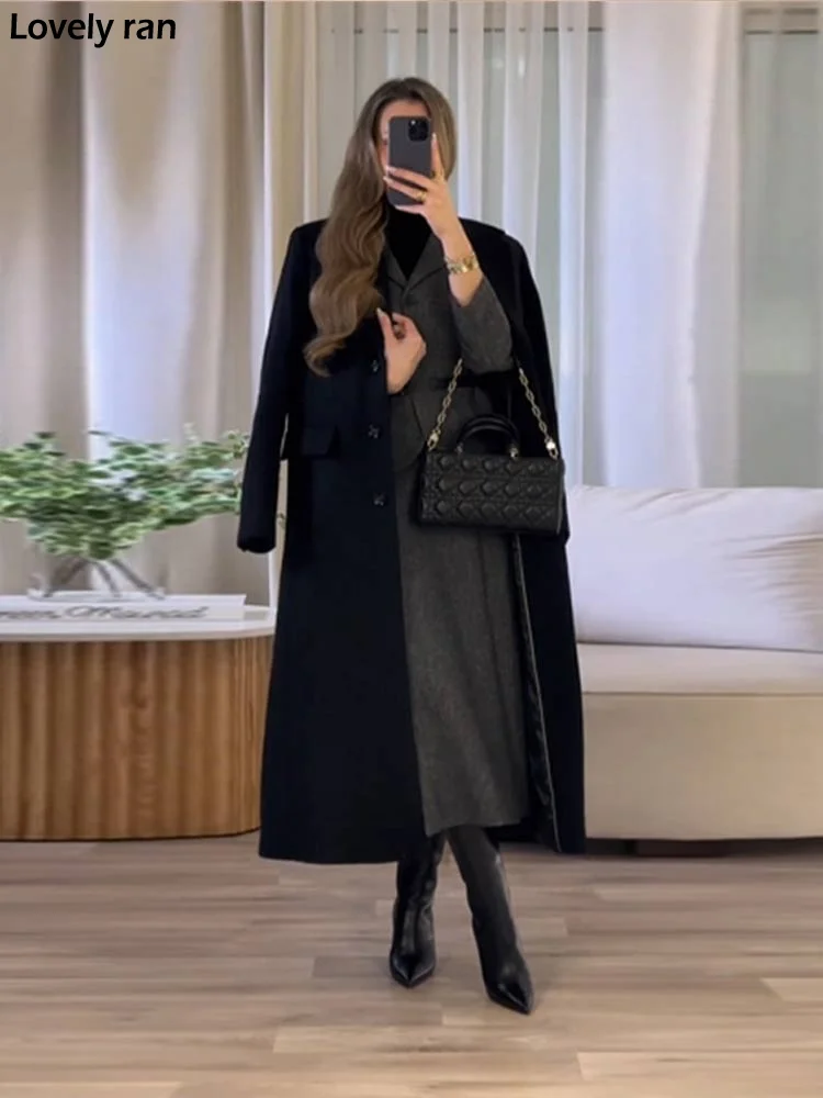 Women Black Lapel Wool Blends Coat Vintage Single Breasted Pockets Long Sleeved Jacket 2024 Female Elegant High Street Outerwear
Women Black Lapel Wool Blends Coat Vintage Single Breasted Pockets Long Sleeved Jacket 2024 Female Elegant High Street Outerwear