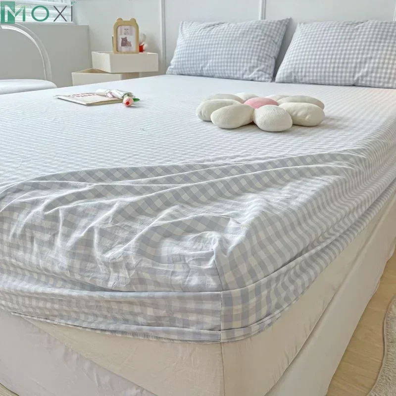 Plaid Style Fitted Sheet Skin-friendly Bed Cover Elastic Bedsheet for Girls Boys Room couvre lit Home Bed Linen With Pillowcase
Plaid Style Fitted Sheet Skin-friendly Bed Cover Elastic Bedsheet for Girls Boys Room couvre lit Home Bed Linen With Pillowcase