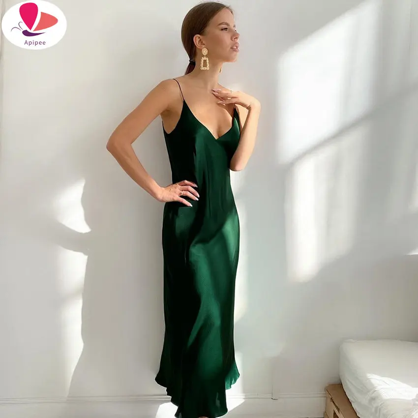 APIPEE 2024 Summer Women Satin Slip Dress Spaghetti Strap Vintage Green Black Silk Sexy Long Party Dresses
APIPEE 2024 Summer Women Satin Slip Dress Spaghetti Strap Vintage Green Black Silk Sexy Long Party Dresses