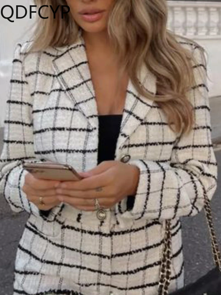 Women's Jacket Coats 2023 New Autumn Winter Fashion Casual Long Sleeve Plaid Short Outerwear Vintage Sexy Slim Fit Blazer Women
Women's Jacket Coats 2023 New Autumn Winter Fashion Casual Long Sleeve Plaid Short Outerwear Vintage Sexy Slim Fit Blazer Women