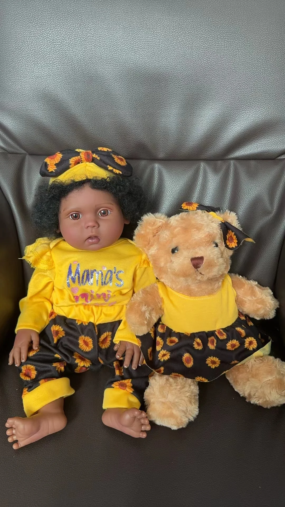 

22 inch Lifelike Reborn Baby Dolls Black Girl African American Newborn with Teddy Toy and Sunflower Clothes Gift Set for Ages 3+