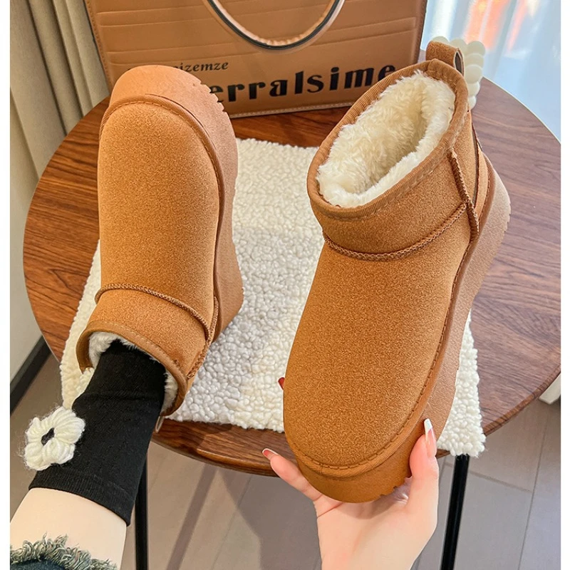 2024 Hot Womens Short Plush Snow Boots Winter Warm Skin Casual Shoes Suede Fur Chelsea Ankle Boots Thick Sole Womens Botas Mujer
2024 Hot Womens Short Plush Snow Boots Winter Warm Skin Casual Shoes Suede Fur Chelsea Ankle Boots Thick Sole Womens Botas Mujer