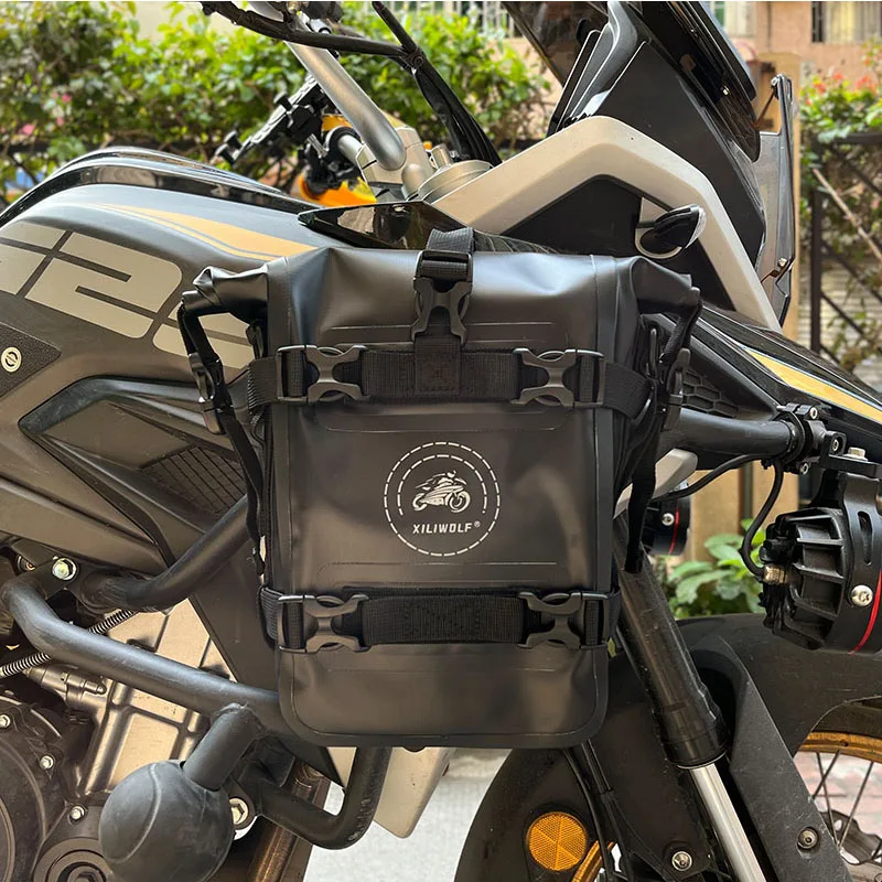 Motorcycle Universal Multifunctional Waterproof Bar Bag BMW Universal Side Bag Motorcycle Quick Release Hanging Bag
Motorcycle Universal Multifunctional Waterproof Bar Bag BMW Universal Side Bag Motorcycle Quick Release Hanging Bag