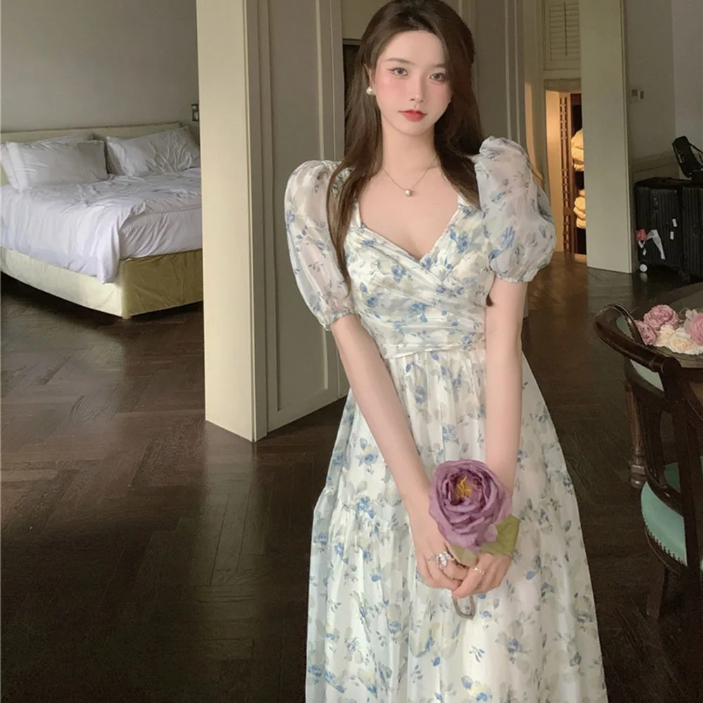 2023 New Chiffon Dress Women's Summer Fairy French V-Neck Short Sleeve Floral Dresses Elegant Medium Length Sundress Ladies
2023 New Chiffon Dress Women's Summer Fairy French V-Neck Short Sleeve Floral Dresses Elegant Medium Length Sundress Ladies