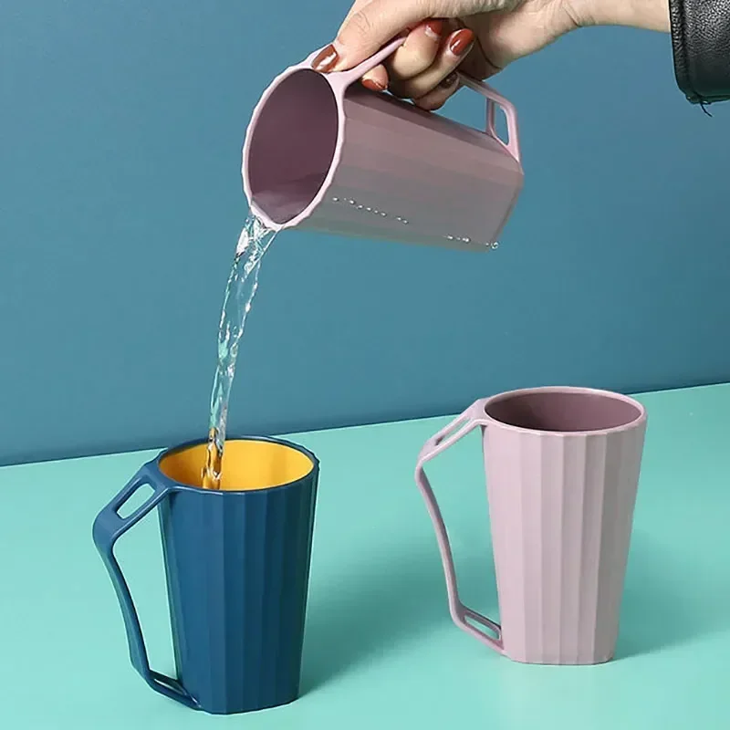 Lovers Toothbrush Cup Durable PP Bathroom Cups Wash Tooth Mug for Household with Handle toothbrush Accessories Bathroom Supplies
Lovers Toothbrush Cup Durable PP Bathroom Cups Wash Tooth Mug for Household with Handle toothbrush Accessories Bathroom Supplies