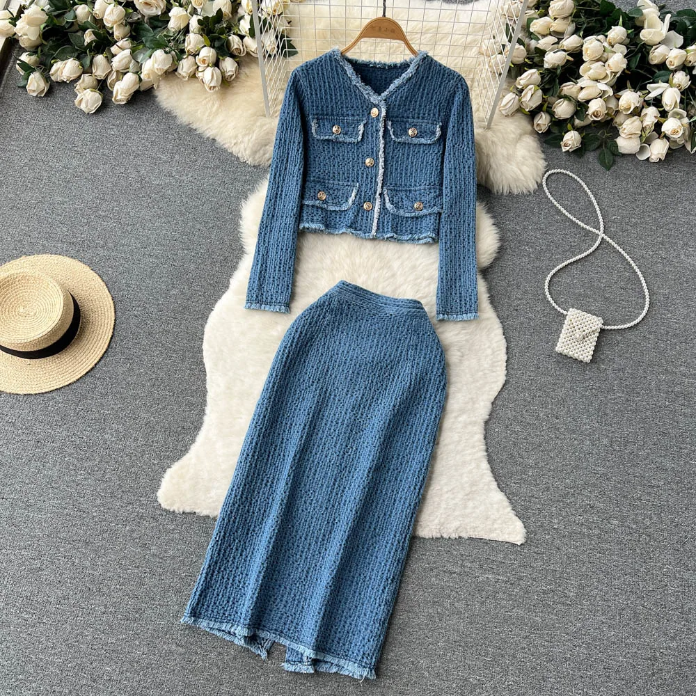 Spring and Autumn Fragrant Lady Traf 2023 Woman Frayed Cropped Denim Jacket Two Piece Set for Women Women's Denim Suit Groups
Spring and Autumn Fragrant Lady Traf 2023 Woman Frayed Cropped Denim Jacket Two Piece Set for Women Women's Denim Suit Groups
