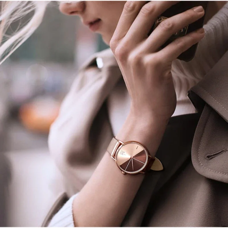 Square mesh strap watch with diamonds and water-resistant quartz watch stainless steel woman watch watches for women luxury
Square mesh strap watch with diamonds and water-resistant quartz watch stainless steel woman watch watches for women luxury