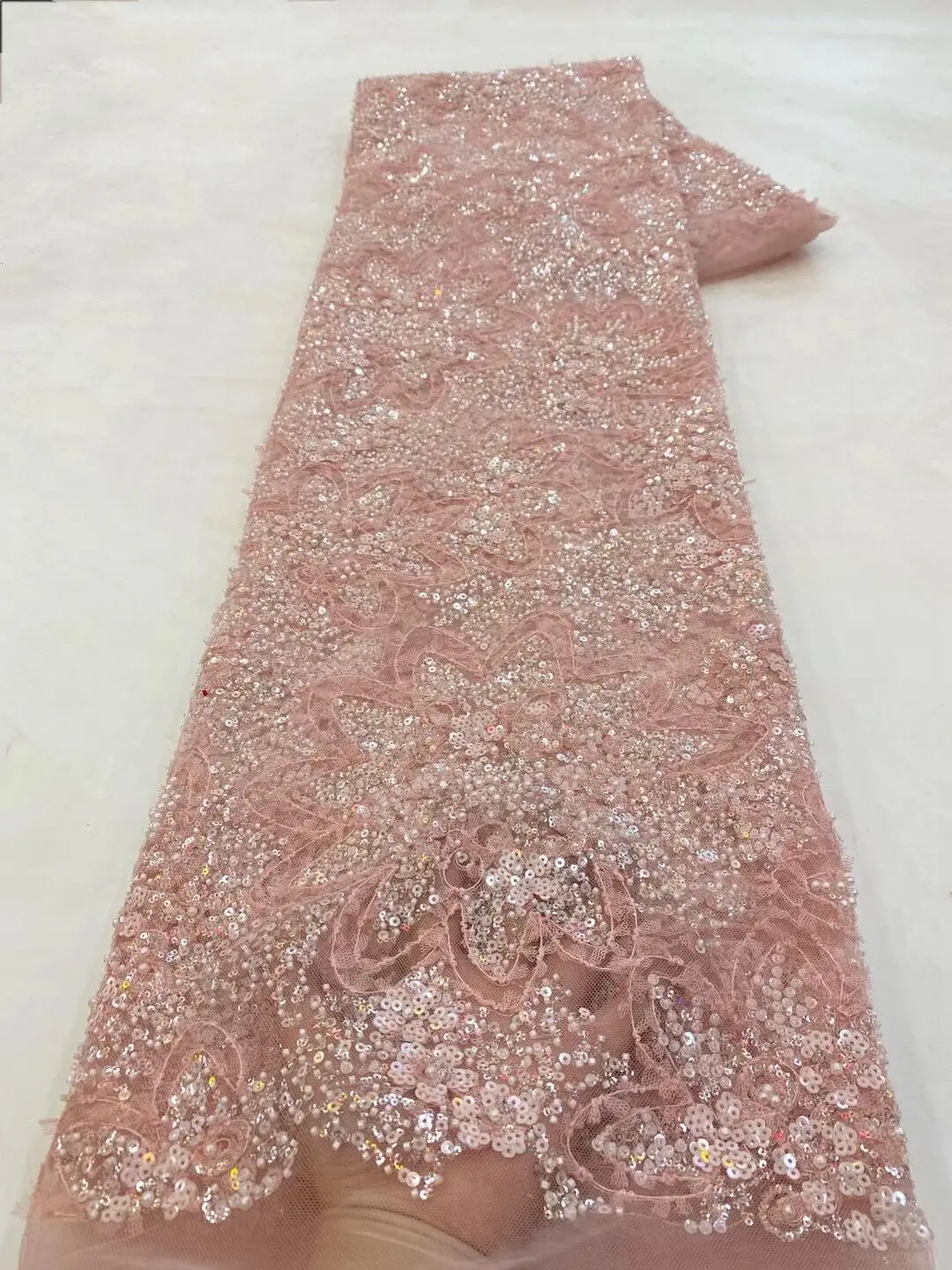 High Quality Nigerian Tulle Lace Fabrics L-1306184 Beaded sequins Mesh African Lace Fabric Bride French Net Lace Fabric
High Quality Nigerian Tulle Lace Fabrics L-1306184 Beaded sequins Mesh African Lace Fabric Bride French Net Lace Fabric