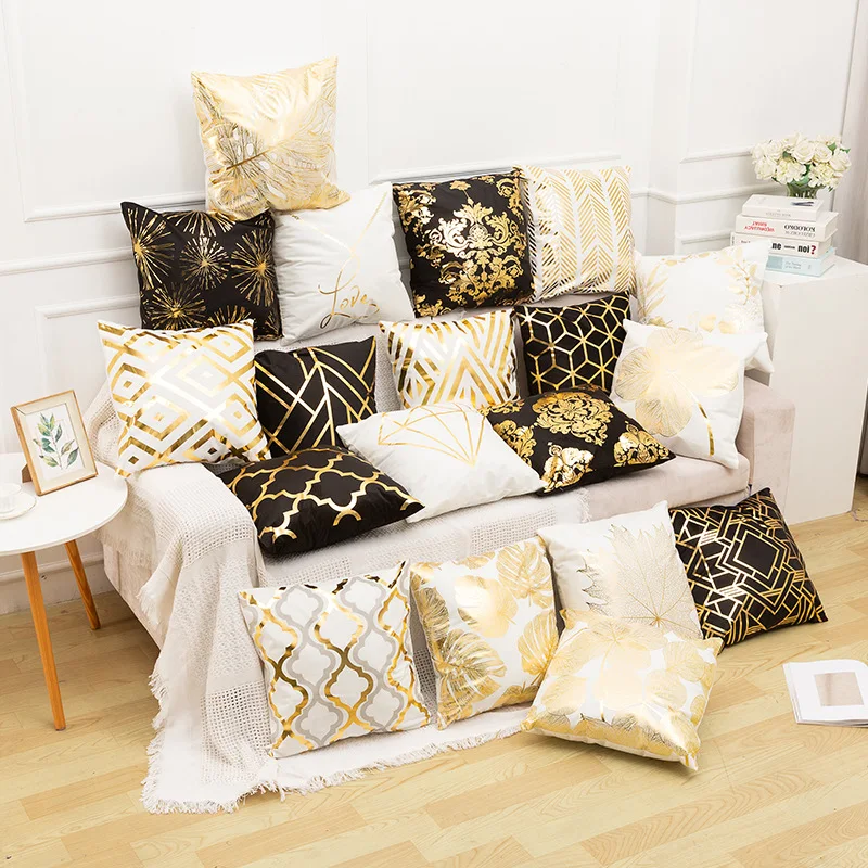 

45*45cm 4pcs Black Base Hot Stamping Pillowcase European Classical Sofa Cushion Cover White Background Gold Patterned Pillowslip