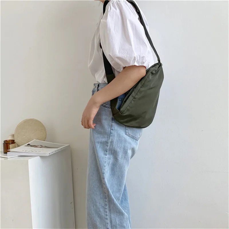 New Korean Style Women's Fashion Casual Niche Creative Nylon Crossbody Bag Canvas Waist Bag Trendy
New Korean Style Women's Fashion Casual Niche Creative Nylon Crossbody Bag Canvas Waist Bag Trendy