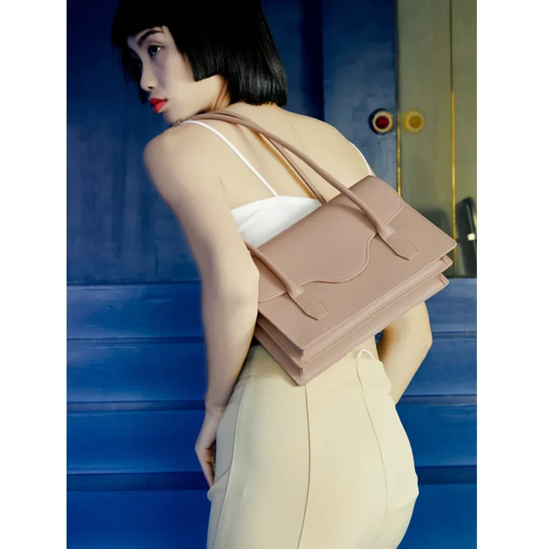 2024 New Fashion Genuine Leather All-match Concise Elegant Envelope Bag ShoulderBag Handbag Underarm Bag Office Daily
2024 New Fashion Genuine Leather All-match Concise Elegant Envelope Bag ShoulderBag Handbag Underarm Bag Office Daily