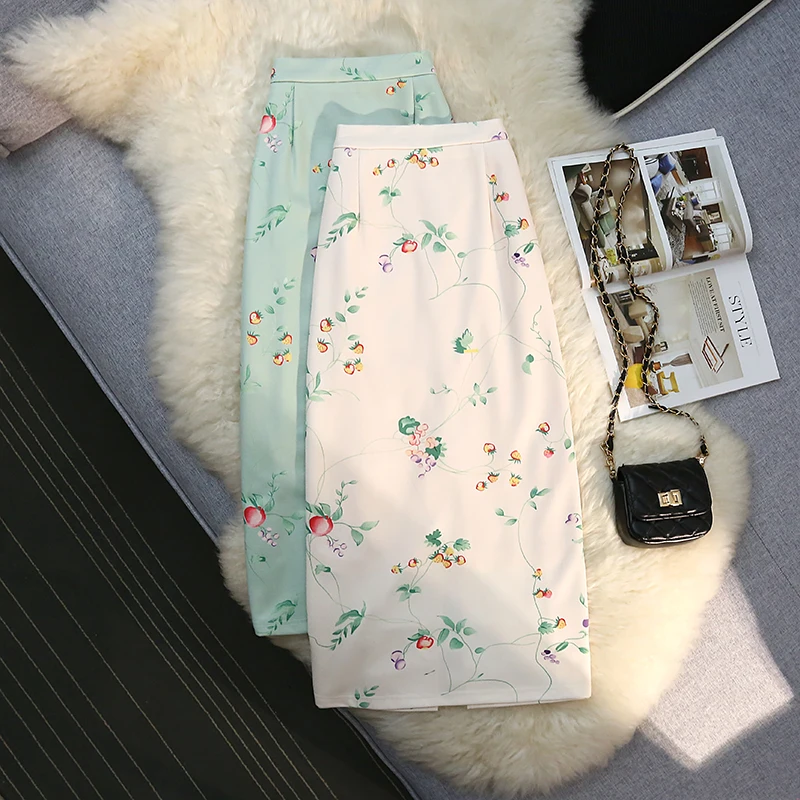 Fashion Floral Print Skirts Women Summer Vintage Elegant High Elastic Waist Long Skirt Boho Casual Female Skirt
Fashion Floral Print Skirts Women Summer Vintage Elegant High Elastic Waist Long Skirt Boho Casual Female Skirt
