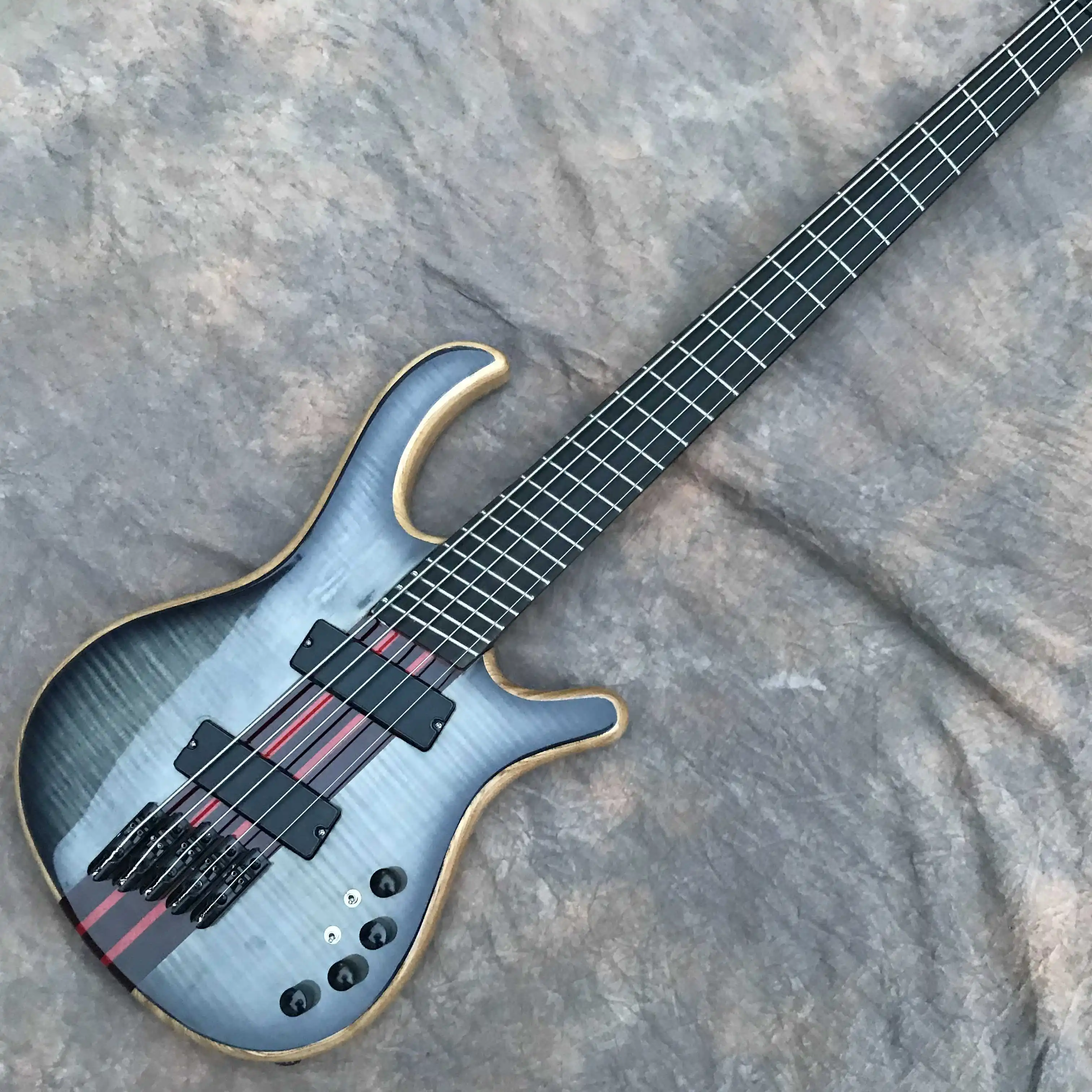 Free shipping,Gray gradient, special-shaped, electric guitar,2022 new pop, high-end custom
Free shipping,Gray gradient, special-shaped, electric guitar,2022 new pop, high-end custom