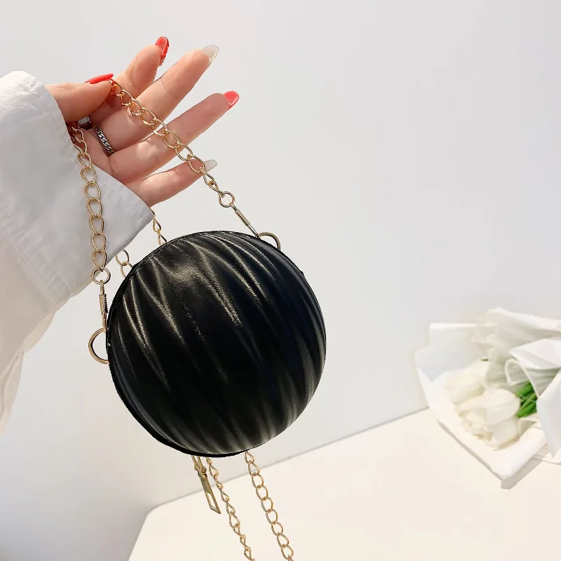 Fashion Women Mini Round Ball Bag 2023 New Soft PU Leather Crossbody Chain Handbags and Purses for Women Chain Crossbody Bag
Fashion Women Mini Round Ball Bag 2023 New Soft PU Leather Crossbody Chain Handbags and Purses for Women Chain Crossbody Bag
