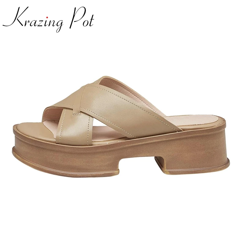 Krazing Pot Cow Leather Peep Toe High Heel Platform Concise Style Solid Young Lady Daily Wear Basic Women Outside Slippers L3f2
Krazing Pot Cow Leather Peep Toe High Heel Platform Concise Style Solid Young Lady Daily Wear Basic Women Outside Slippers L3f2