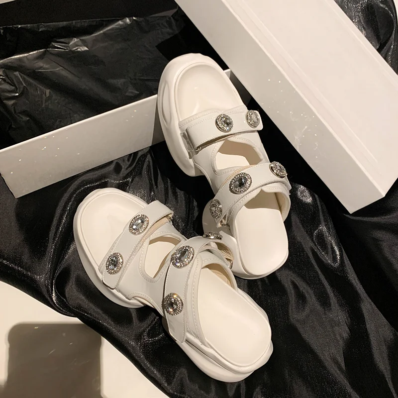 New Fashion Rhinestones Sport Slippers Thick Sole Sandals Heightened Waterproof Platform Soft Cowhide Muffin Sole Women Slippers
New Fashion Rhinestones Sport Slippers Thick Sole Sandals Heightened Waterproof Platform Soft Cowhide Muffin Sole Women Slippers