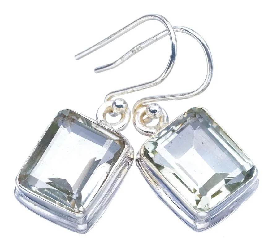 Серьги ручной работы из серебра 1,25 дюйма с зеленым аметистом StarGems F5814
Серьги ручной работы из серебра 1,25 дюйма с зеленым аметистом StarGems F5814