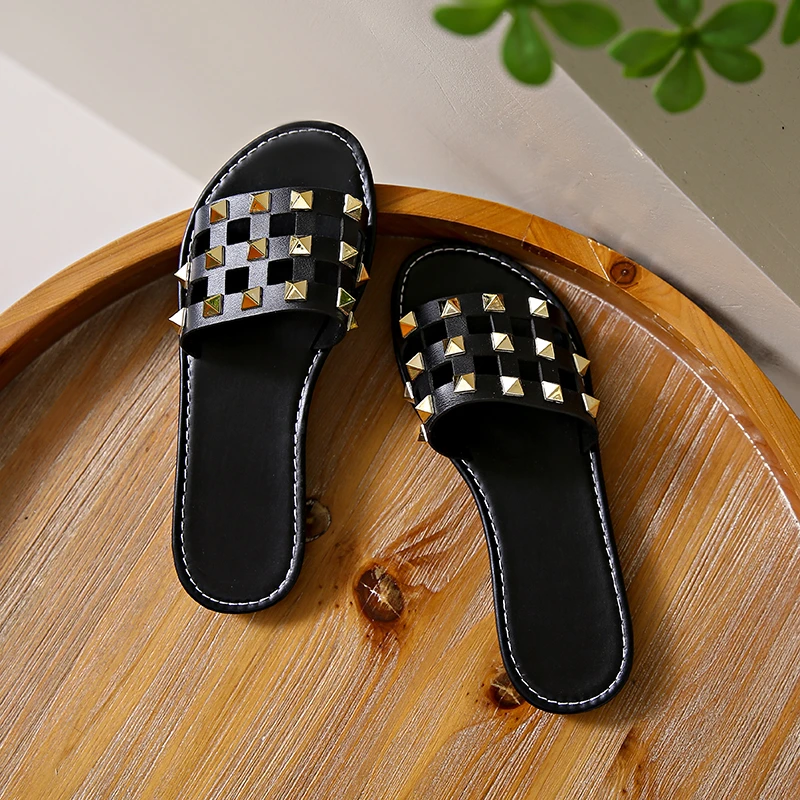 2023 Женская обувь в европейском и американском стиле женские новые повседневные красочные прозрачные Тапочки женские сандалии 
2023 Женская обувь в европейском и американском стиле женские новые повседневные красочные прозрачные Тапочки женские сандалии