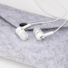 Wired Microphone Earphones Heavy Bass In-ear Universal Mobile Phone Game Earplug
Wired Microphone Earphones Heavy Bass In-ear Universal Mobile Phone Game Earplug