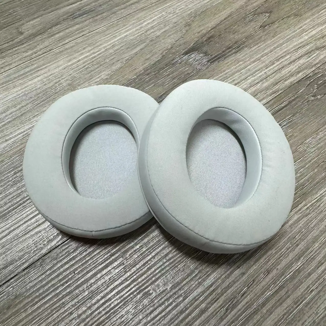 Original Ear Pads For Razer Kraken Kitty V2 BT,V2 USB 7.1,Kraken BT headphones replacement earmuffs Ear pillows headband cushion Original Ear Pads For Razer Kraken Kitty V2 BT,V2 USB 7.1,Kraken BT headphones replacement earmuffs Ear pillows headband cushion