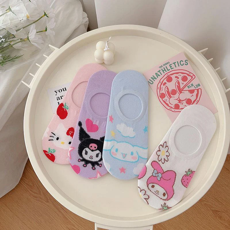 Милые дневные носки, милые Мультяшные носки My Melody Cinnamoroll для девочек, невидимые студенческие рождественские носки, подарки для друзей
Милые дневные носки, милые Мультяшные носки My Melody Cinnamoroll для девочек, невидимые студенческие рождественские носки, подарки для друзей