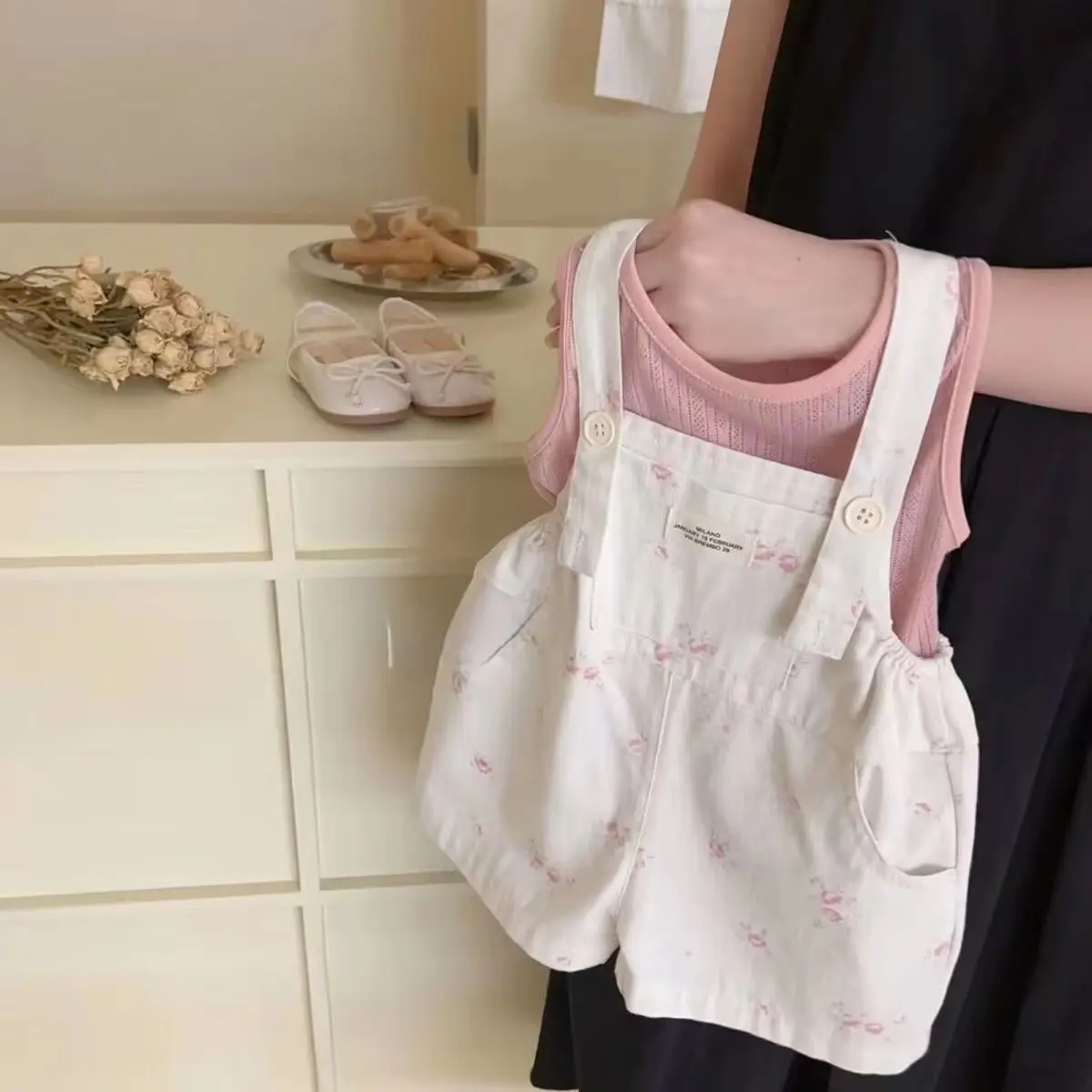 Girls Clothes Sets Summer Short Sleeve Shirt+Shorts Fashion Korean Children Clothing Two Piece Set Kids Casual Outfits 2-7Yrs
Girls Clothes Sets Summer Short Sleeve Shirt+Shorts Fashion Korean Children Clothing Two Piece Set Kids Casual Outfits 2-7Yrs