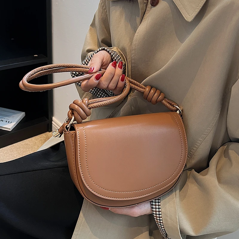Women Fashion Saddle Bag Luxury Brand Knot Deign Pu Leather Female Handbags Small Shoulder Crossbody Bags For Women Flap Bag2022
Women Fashion Saddle Bag Luxury Brand Knot Deign Pu Leather Female Handbags Small Shoulder Crossbody Bags For Women Flap Bag2022