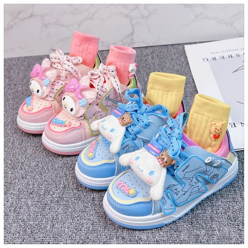 Kawaii Sanrios Cinnamoroll My Melody Child Spring and Autumn Sports Shoes Cute Cartoon Luminous Zhongdatong Boys and Girls Shoes
Kawaii Sanrios Cinnamoroll My Melody Child Spring and Autumn Sports Shoes Cute Cartoon Luminous Zhongdatong Boys and Girls Shoes