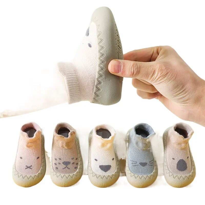 Fashion Brand Infant Baby Crib Shoes Boy Booty Newborn Toddler Girl Rubber Sole Anti-slip Knitted Cartoon Footwear for 1 Year
Fashion Brand Infant Baby Crib Shoes Boy Booty Newborn Toddler Girl Rubber Sole Anti-slip Knitted Cartoon Footwear for 1 Year