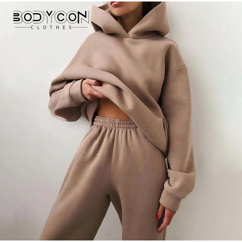 Women Solid Color Tracksuit Casual Warm Long Sleeve Sweatshirt Jogger Pants Two Piece Sets 2022 Winter Hoodies+Pants Sport Suits
Women Solid Color Tracksuit Casual Warm Long Sleeve Sweatshirt Jogger Pants Two Piece Sets 2022 Winter Hoodies+Pants Sport Suits
