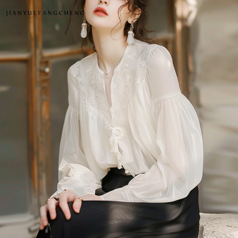 

Модная белая шифоновая блузка с вышивкой и рукавами-фонариками, Женский весенне-летний топ, легкая свободная женская элегантная рубашка