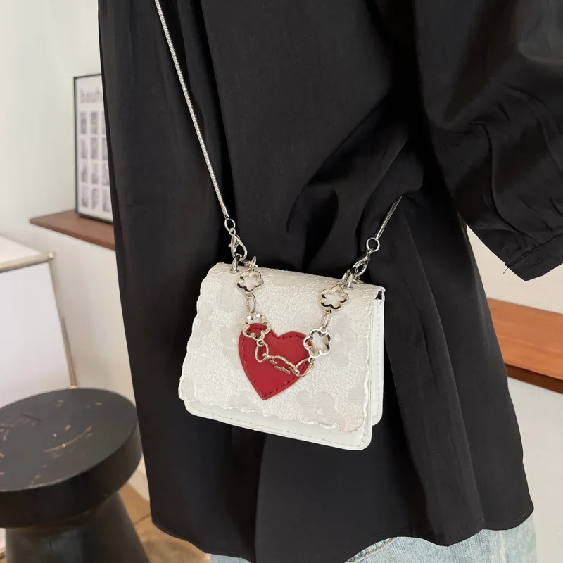 Women Crossbody Bag Small Love Heart Chain Shoulder Bags Mini Coin Purses Girls Square Handbags Ladies Fashion Messenger Bags
Women Crossbody Bag Small Love Heart Chain Shoulder Bags Mini Coin Purses Girls Square Handbags Ladies Fashion Messenger Bags