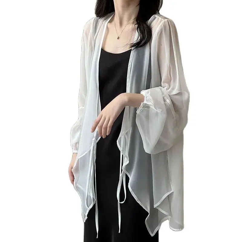 

2024 Summer New Sunscreen Cardigan Solid Color Thin V-Neck Coat Ice Silk Coat Breathable Fashion Joker Long with Lapels Jacket