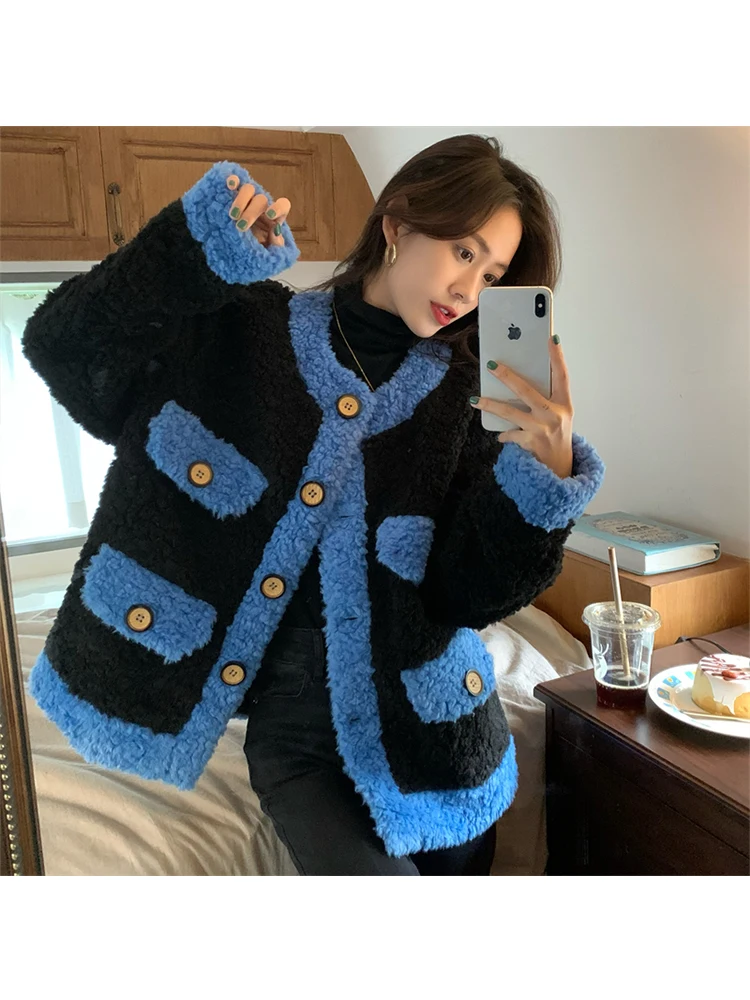 Vintage Warm Wool Fur Coat Women Elegant Round Neck Long Sleeve Fleece Furry Jacket Winter Korean Quilted Plush Outerwear
Vintage Warm Wool Fur Coat Women Elegant Round Neck Long Sleeve Fleece Furry Jacket Winter Korean Quilted Plush Outerwear