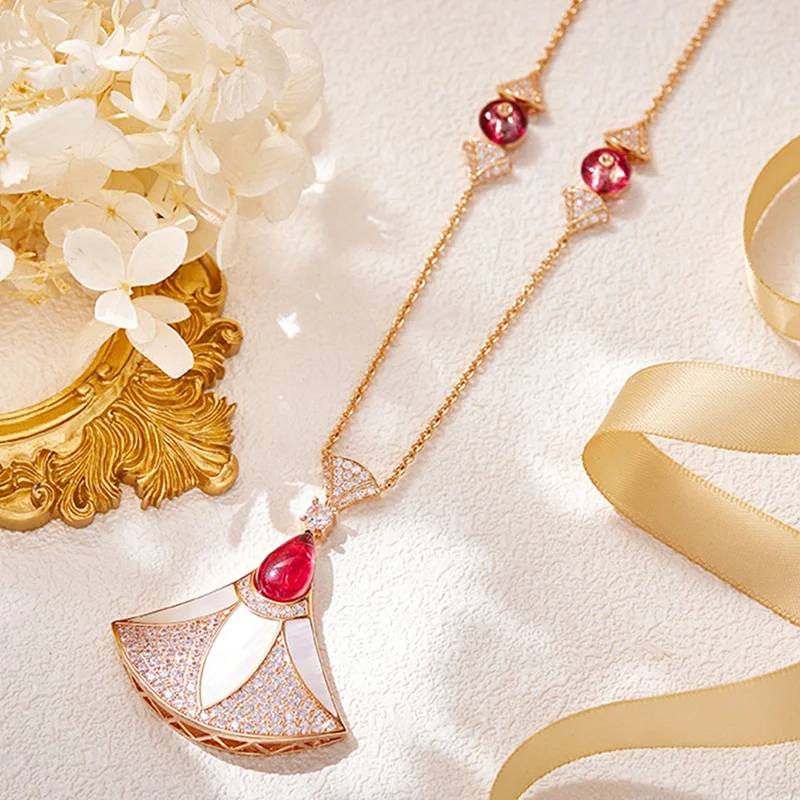 2024 New White Mother-Of-Pearl Fan-Shape Pendant Necklace Women Fashion Banquet Clavicle Chain High Quality Jewelry Accessories
2024 New White Mother-Of-Pearl Fan-Shape Pendant Necklace Women Fashion Banquet Clavicle Chain High Quality Jewelry Accessories