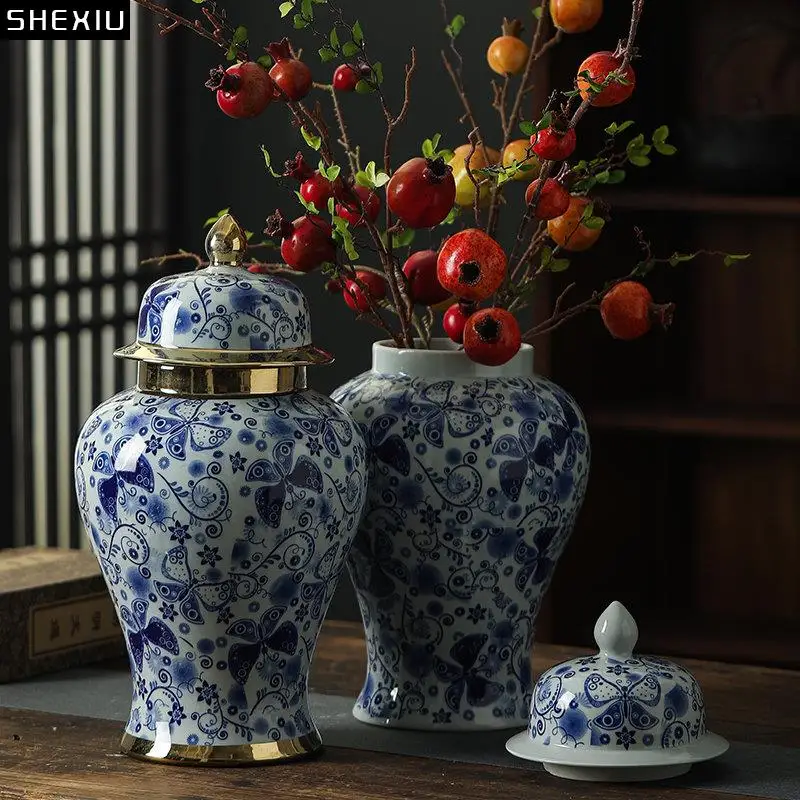 Butterfly Pattern Ginger Jar Tea Canister Candy Pots Blue and White Porcelain Storage Jar Desk Decoration Flower Arrangement
Butterfly Pattern Ginger Jar Tea Canister Candy Pots Blue and White Porcelain Storage Jar Desk Decoration Flower Arrangement