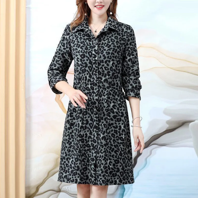 Vintage Leopard Print Loose Long Sleeve Button Up Shirt Midi Dress Women Korean Fashion Casual Pockets Dresses Female Clothing
Vintage Leopard Print Loose Long Sleeve Button Up Shirt Midi Dress Women Korean Fashion Casual Pockets Dresses Female Clothing