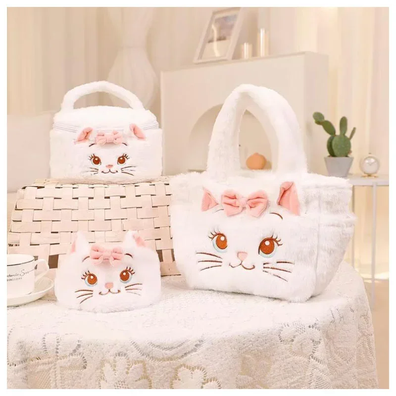 Anime Kawaii Disney Series Marie Cat Plush Cosmetic Bag Cute Portable Handbag Cartoon Plushie Soft Blackout Eye Mask Girl Gift
Anime Kawaii Disney Series Marie Cat Plush Cosmetic Bag Cute Portable Handbag Cartoon Plushie Soft Blackout Eye Mask Girl Gift