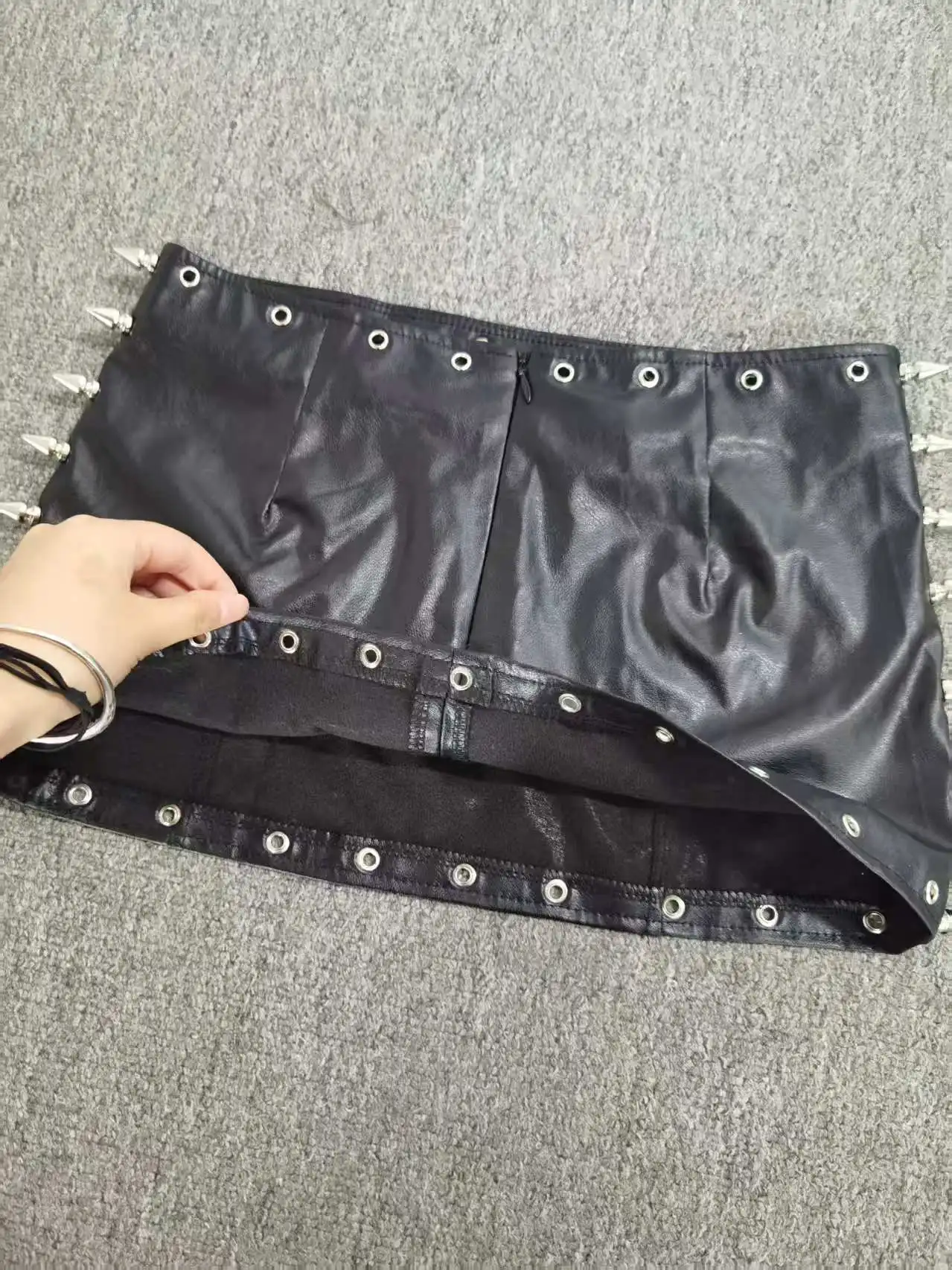 Punk Rock Leather Mini Skirt Women Y2K Studded Low Waist Bodycon Pencil Skirt Edgy Biker Chic Vintage American Retro Hot Sale 46 S5e5d8ea6a91343908291ea1c340dac99r
