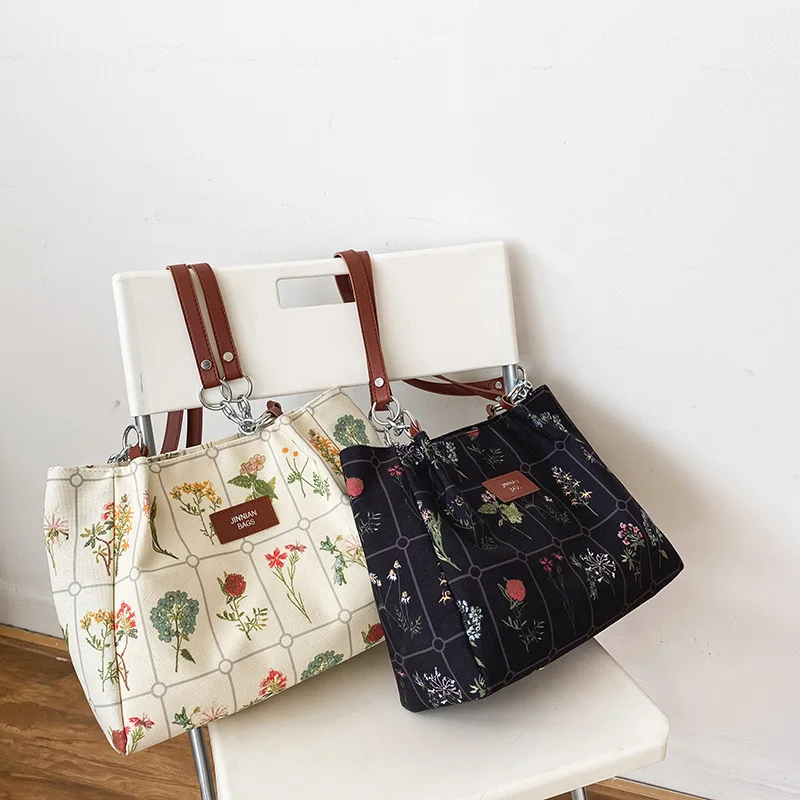 New Fashion Flower Pattern Handbag Vintage Large Capacity Shoulder Bags for Women Totes Big Size Canvas Shopping Bag Pack
New Fashion Flower Pattern Handbag Vintage Large Capacity Shoulder Bags for Women Totes Big Size Canvas Shopping Bag Pack