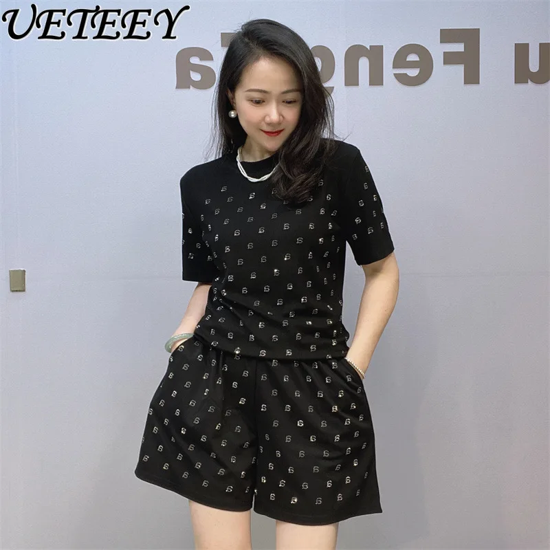 2024 Summer New Rhinestone Shiny Round Neck Short-Sleeve Top Shorts Sets Women Black High-Grade Casual Sportswear Two-Piece Set
2024 Summer New Rhinestone Shiny Round Neck Short-Sleeve Top Shorts Sets Women Black High-Grade Casual Sportswear Two-Piece Set